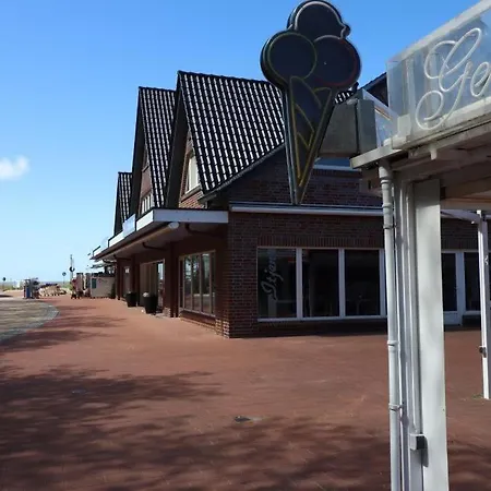 Haus-itjen-gelb-2 Apartamento