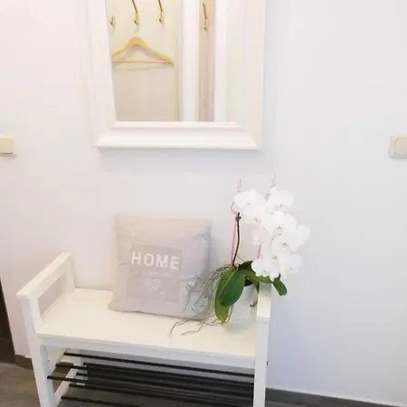 Haus-itjen-gelb-2 Куксхафен