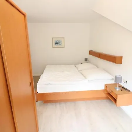 Апартаменты Haus-itjen-gelb-2