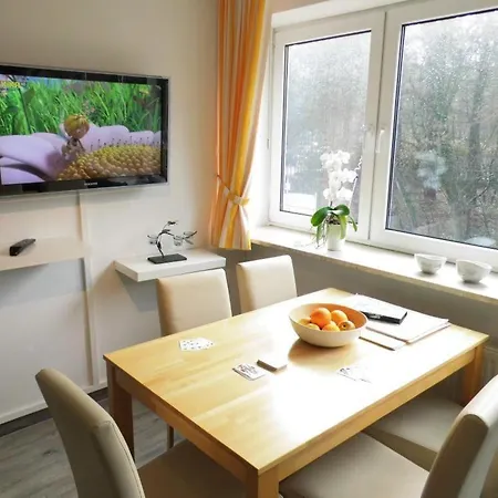 Apartamento Haus-itjen-gelb-2 *