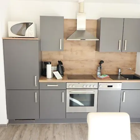 Haus-itjen-gelb-2 Апартаменты